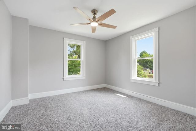 702 CHESTNUT ST, Delanco, NJ 08075
