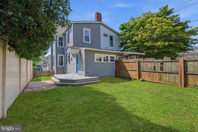 702 CHESTNUT ST, Delanco, NJ 08075