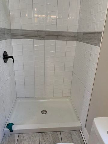 2418 N Washtenaw Avenue 2418, Chicago, IL 60647