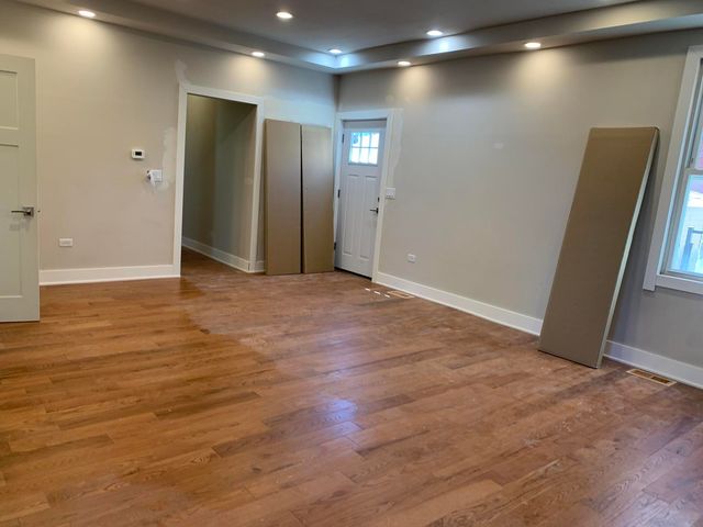 2418 N Washtenaw Avenue 2418, Chicago, IL 60647