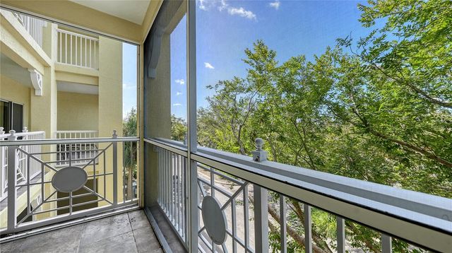 1308 OLD STICKNEY POINT ROAD W32, Sarasota, FL 34242