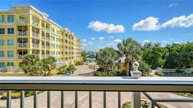 1308 OLD STICKNEY POINT ROAD W32, Sarasota, FL 34242