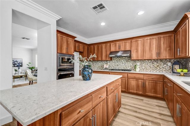 5840 Redhaven Street, Eastvale, CA 92880