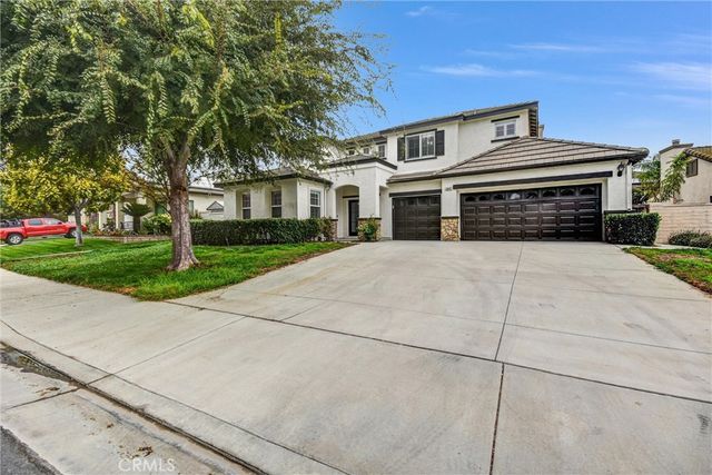 5840 Redhaven Street, Eastvale, CA 92880
