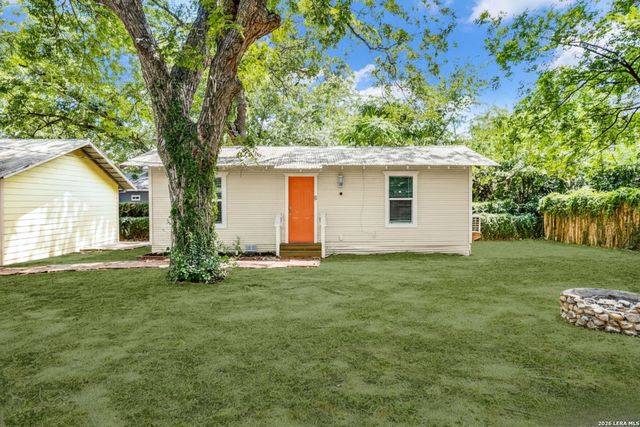 1108 Center, San Antonio, TX 78202