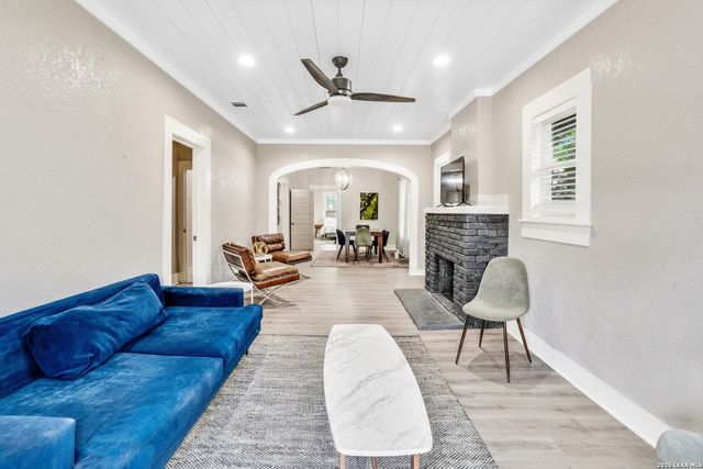 1108 Center, San Antonio, TX 78202