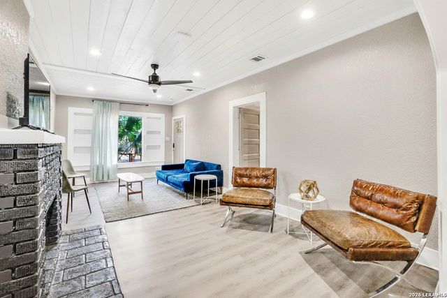 1108 Center, San Antonio, TX 78202