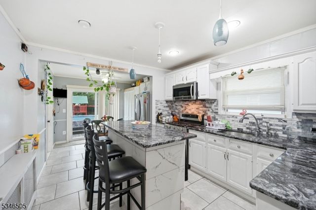 117 Richmond Ave, Paterson City, NJ 07502