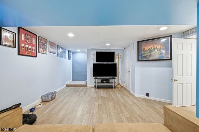 117 Richmond Ave, Paterson City, NJ 07502