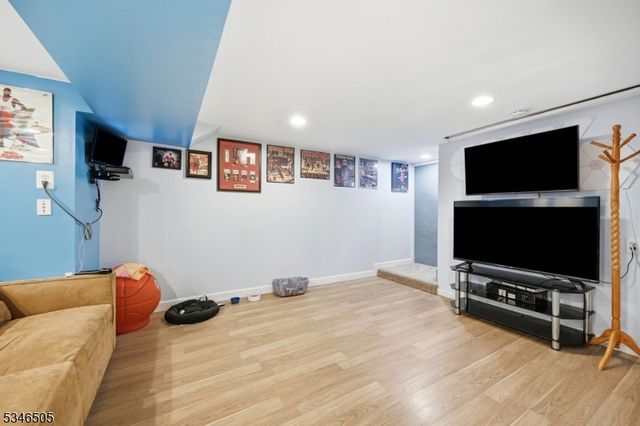 117 Richmond Ave, Paterson City, NJ 07502