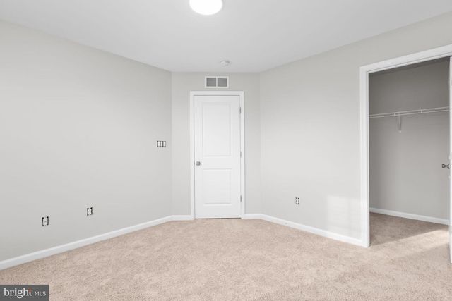 930 FORSYTHIA LN, Stafford, VA 22554