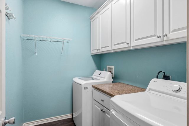 6030 Suncrest Drive, Athens, TX 75752