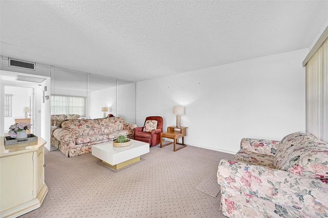 298 Preston H 298, Boca Raton, FL 33434