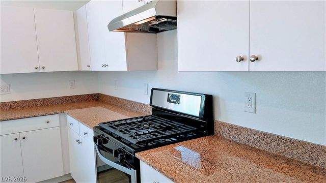 5708 Wishing Coin Court, North Las Vegas, NV 89031