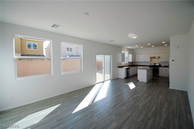 5708 Wishing Coin Court, North Las Vegas, NV 89031