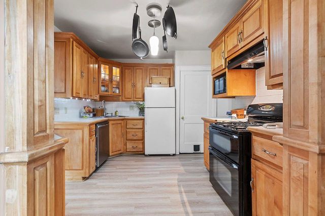 219 E HANCOCK STREET, Appleton, WI 54911