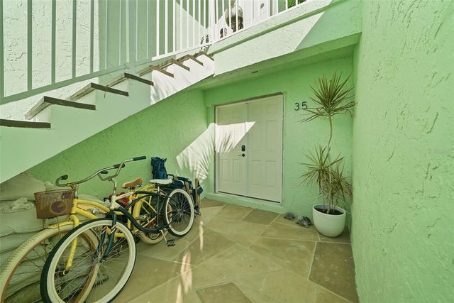 1 WINDRUSH BOULEVARD 35, Indian Rocks Beach, FL 33785