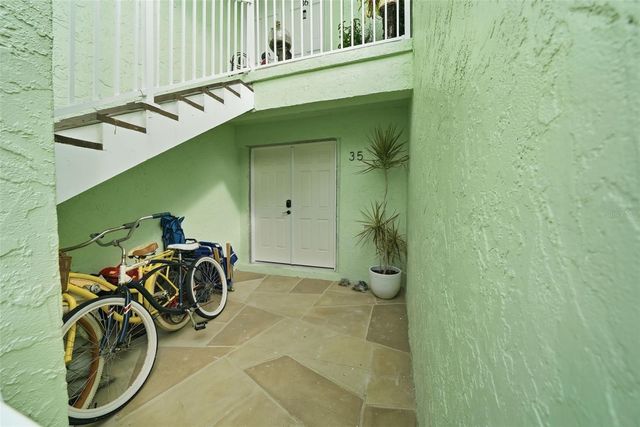 1 WINDRUSH BOULEVARD 35, Indian Rocks Beach, FL 33785