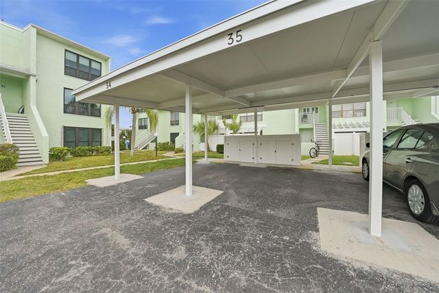 1 WINDRUSH BOULEVARD 35, Indian Rocks Beach, FL 33785