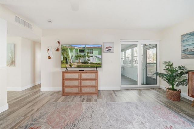 1 WINDRUSH BOULEVARD 35, Indian Rocks Beach, FL 33785