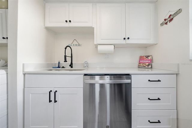 1 WINDRUSH BOULEVARD 35, Indian Rocks Beach, FL 33785