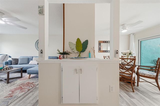 1 WINDRUSH BOULEVARD 35, Indian Rocks Beach, FL 33785