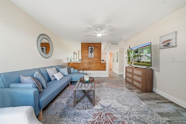 1 WINDRUSH BOULEVARD 35, Indian Rocks Beach, FL 33785