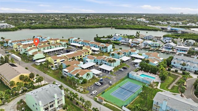 1 WINDRUSH BOULEVARD 35, Indian Rocks Beach, FL 33785