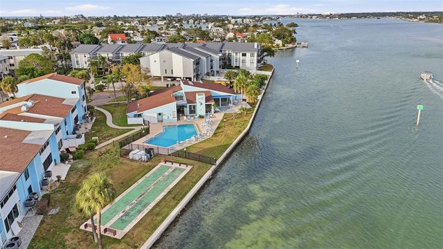 1 WINDRUSH BOULEVARD 35, Indian Rocks Beach, FL 33785