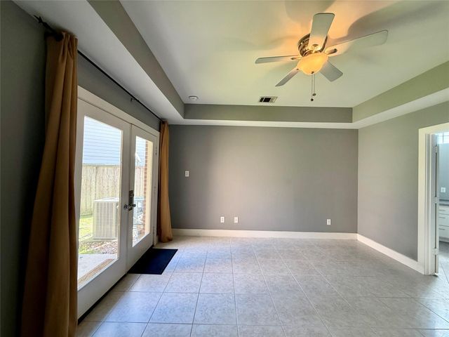 9833 Sandra Ann Court, Houston, TX 77025