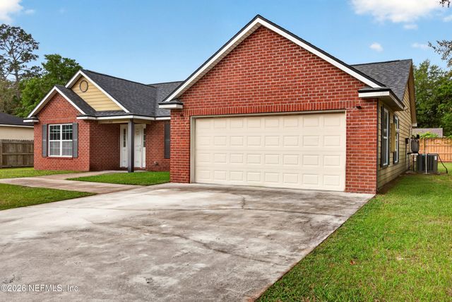 940 STATE ROAD 13 N, Fruit Cove, FL 32259