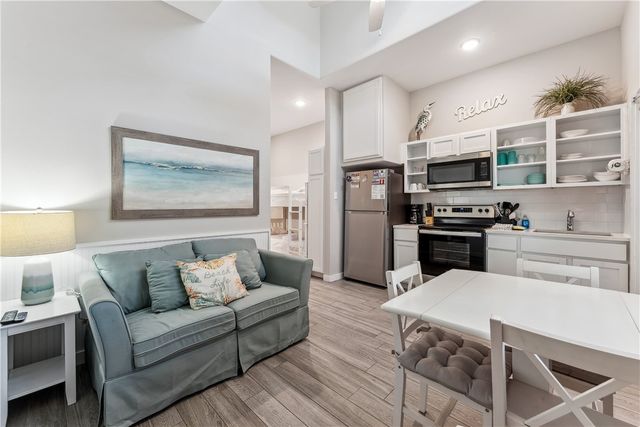 15034 Aruba Dr 207, Corpus Christi, TX 78418