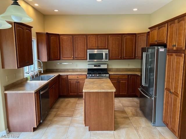 5342 Clingan Trails Boulevard, Struthers, OH 44471