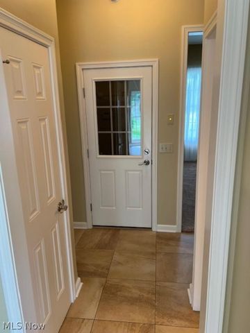 5342 Clingan Trails Boulevard, Struthers, OH 44471
