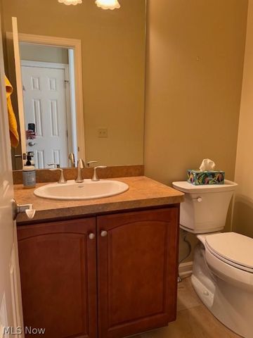 5342 Clingan Trails Boulevard, Struthers, OH 44471