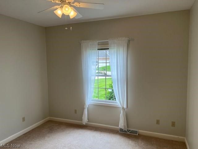 5342 Clingan Trails Boulevard, Struthers, OH 44471