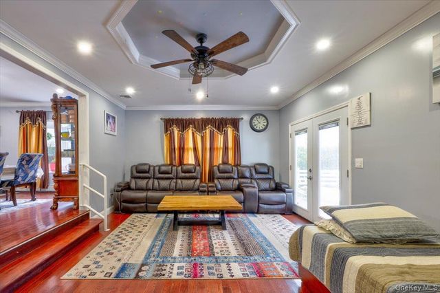 1662 Greenway Boulevard, North Valley Stream, NY 11580