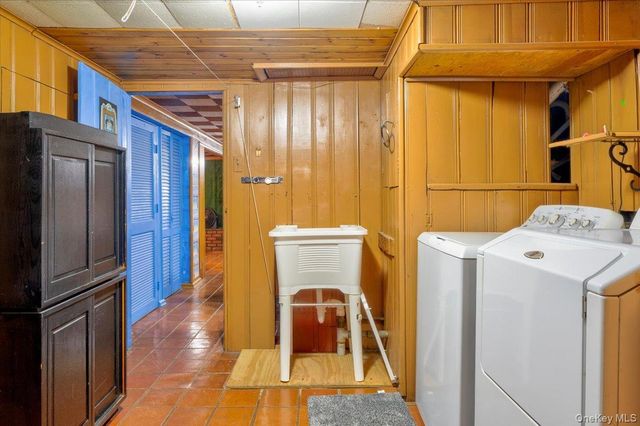 1662 Greenway Boulevard, North Valley Stream, NY 11580