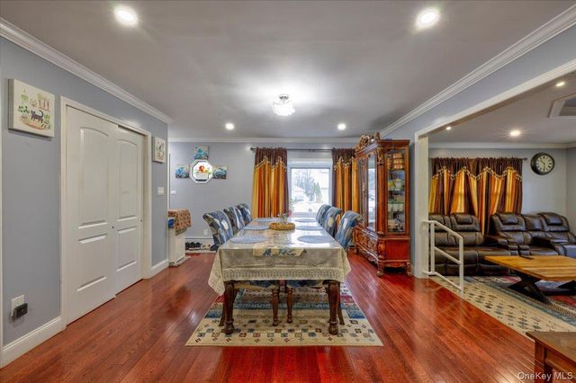 1662 Greenway Boulevard, North Valley Stream, NY 11580