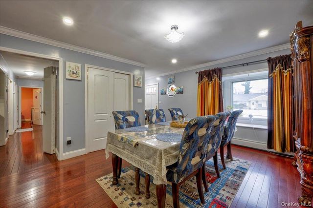 1662 Greenway Boulevard, North Valley Stream, NY 11580