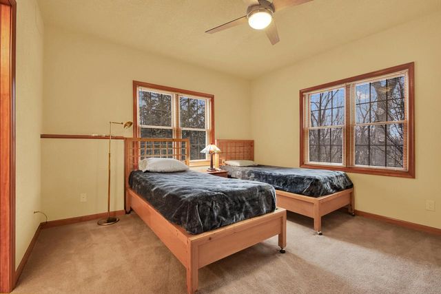 315 Prairie Song DRIVE, Waukesha, WI 53188