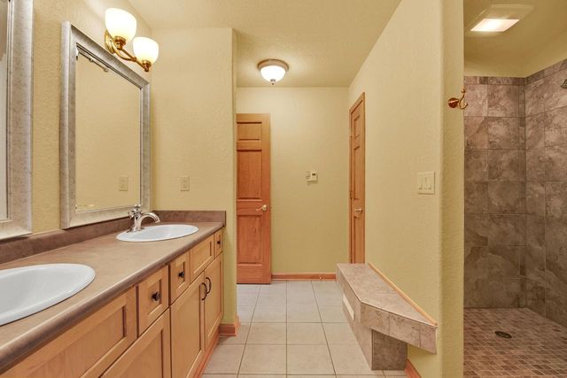 315 Prairie Song DRIVE, Waukesha, WI 53188