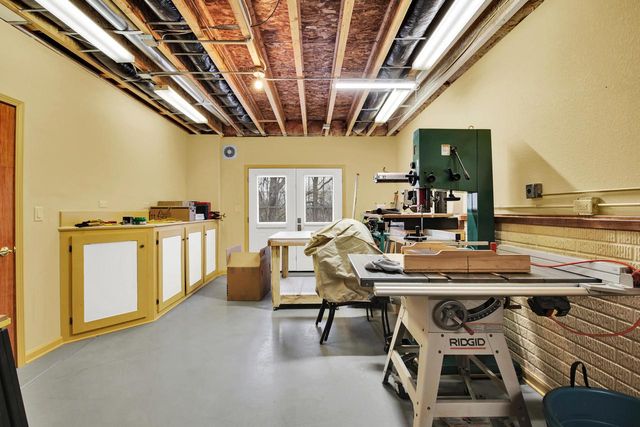 315 Prairie Song DRIVE, Waukesha, WI 53188