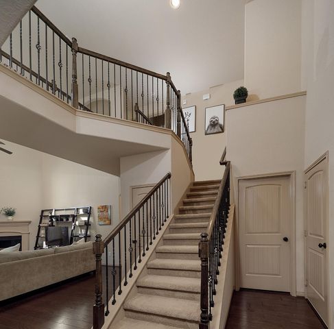 222 Hawkhurst, The Woodlands, TX 77354