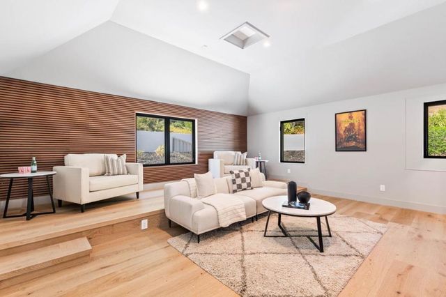 130 Wood Road, Los Gatos, CA 95030