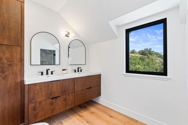 130 Wood Road, Los Gatos, CA 95030