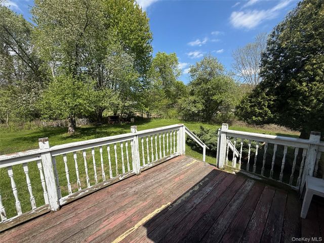1506 State Route 32, Wallkill, NY 12589