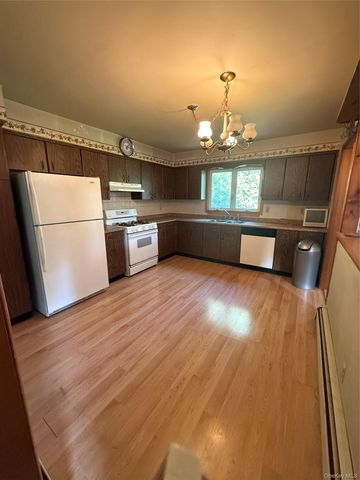 1506 State Route 32, Wallkill, NY 12589