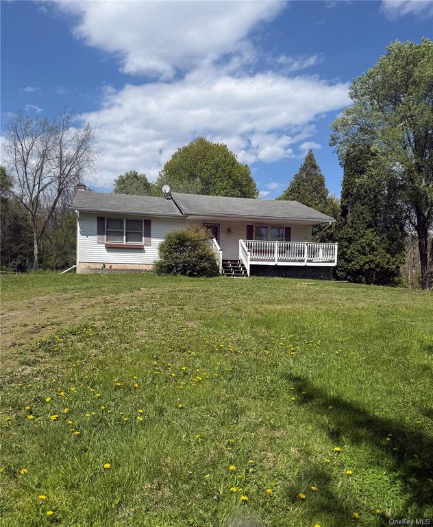 1506 State Route 32, Wallkill, NY 12589