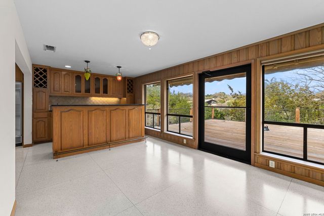 85 Mission, New Braunfels, TX 78130